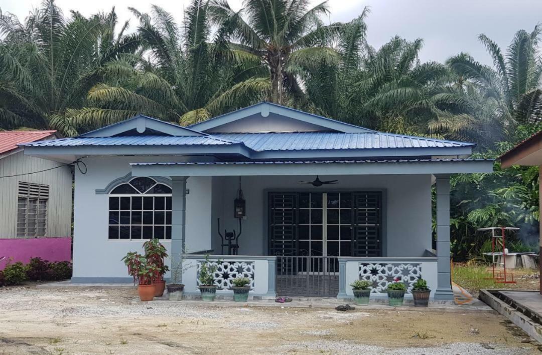 Atocha Homestay - Terong@Taiping Kampong Salak Extérieur photo